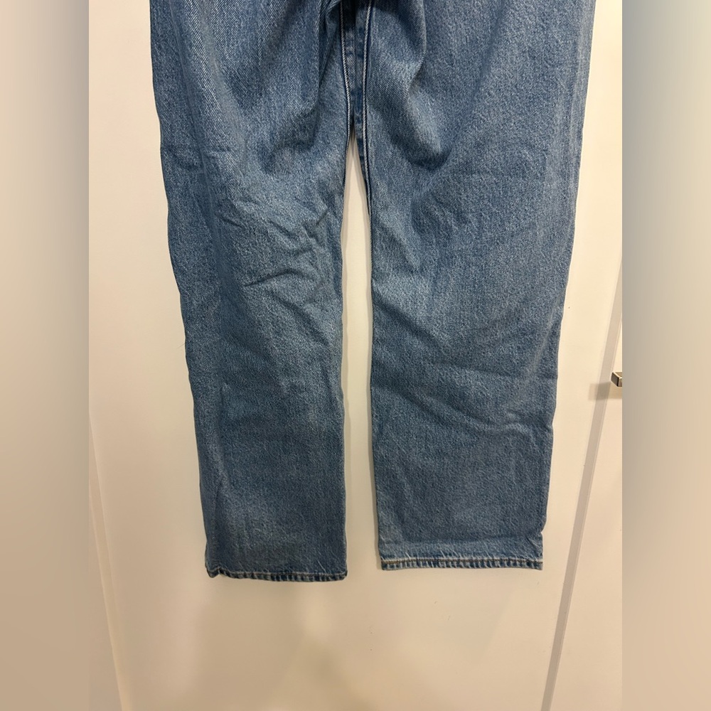 Like New Levi Ribcage High Rise Straight Jeans - Picture 11 of 11